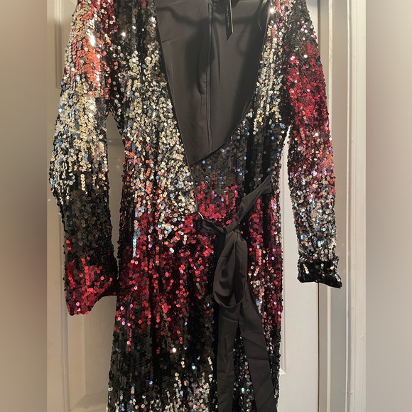 NWT City Chic irresistible, so wrap dress Ruby/silver size 18 (M) - Picture 2 of 6